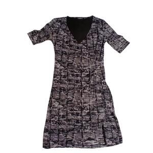 Robe Mexx femme taille XSmall noir à rayures blanches au genou